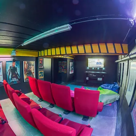Hostel Cube