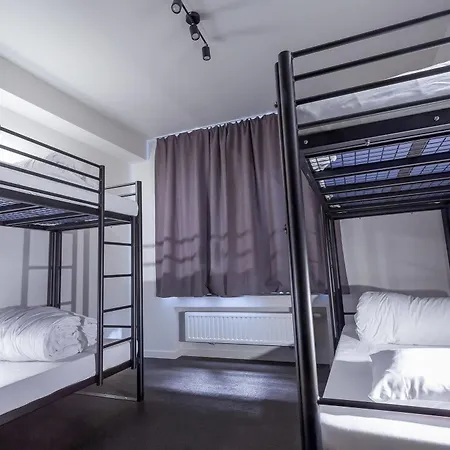 Hostel Cube *